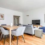 Rent 2 bedroom apartment of 95 m² in paris