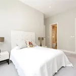 Rent 3 bedroom flat in London