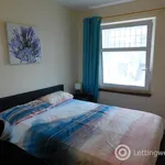 Rent 2 bedroom flat in Aberdeen