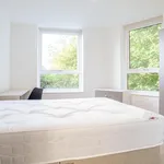 Rent 6 bedroom apartment in Nottingham