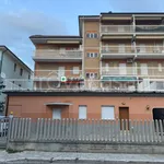 Affitto 3 camera appartamento di 65 m² in San Benedetto del Tronto