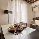 Rent 1 bedroom apartment of 538 m² in Paris