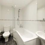 Rent 2 bedroom apartment of 62 m² in london