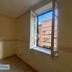 Affitto 3 camera appartamento di 86 m² in Palermo