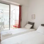 Rent 2 bedroom apartment of 60 m² in Lisbon