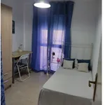 Alquilo 4 dormitorio apartamento de 106 m² en  Sevilla