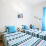 Rent 3 bedroom apartment in Lisbon