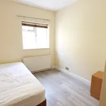 Rent 4 bedroom apartment in London