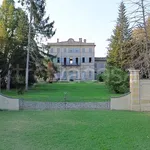 Rent 5 bedroom apartment of 200 m² in Podenzano