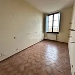 Affitto 3 camera appartamento di 90 m² in Siena