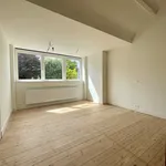 Huur 6 slaapkamer huis van 325 m² in Sint-Lambrechts-Woluwe