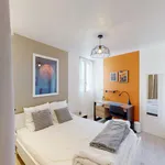 Appartement de 12 m² avec 4 chambre(s) en location à Tours