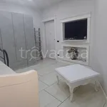 Rent 2 bedroom apartment of 60 m² in Napoli