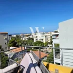 Rent 3 bedroom house of 140 m² in Glyfada