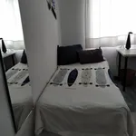 Rent 3 bedroom apartment in Seville