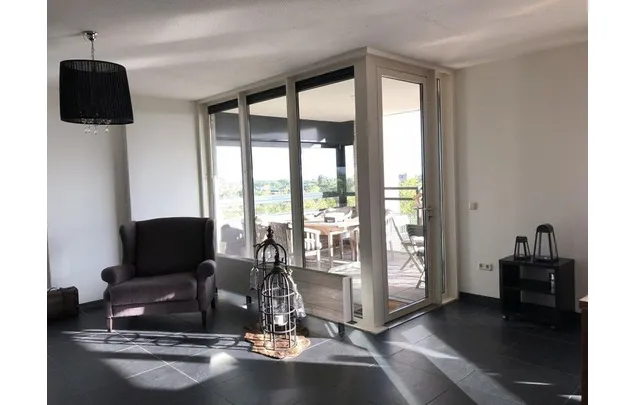 Huur 3 slaapkamer appartement van 131 m² in Amstelveen