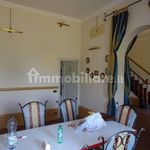 Affittasi Villa, Grottaferrata Via Anagnina Villa con Giardino e Garage - Annunci Grottaferrata (Roma) - Rif.573819