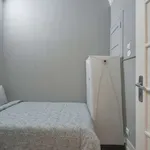 Rent a room in lisbon