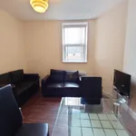 Rent 2 bedroom flat in Leicester