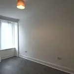 Rent 3 bedroom flat in Scotland