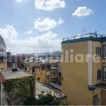 Affitto 3 camera appartamento di 80 m² in Naples