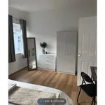 Rent 3 bedroom house in Wales