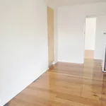 Rent 1 bedroom house in Clayton South