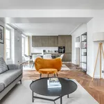 Appartement de 610 m² avec 1 chambre(s) en location à Paris