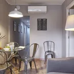 Rent 4 bedroom apartment of 65 m² in Barcelona