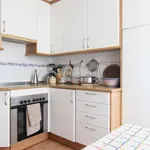 Rent a room of 100 m² in madrid