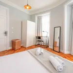 Rent 19 bedroom apartment of 11 m² in Lisbon