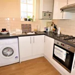 Rent 2 bedroom flat in London