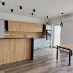 Pronajměte si 3 ložnic/e byt o rozloze 107 m² v Hluboká nad Vltavou