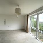 Rent 4 bedroom flat in South East England