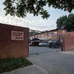 Rent 2 bedroom apartment of 42 m² in Pretoria