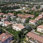 Affitto 3 camera appartamento di 121 m² in Lazise