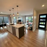 Rent 3 bedroom apartment in Tauranga