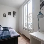 Rent 2 bedroom apartment of 34 m² in Paris