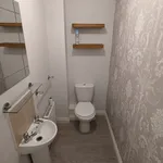 Rent 3 bedroom house in East Midlands