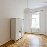 Pronajměte si 3 ložnic/e byt o rozloze 105 m² v Prague