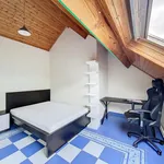 Appartement de 120 m² avec 3 chambre(s) en location à Chaussee-Notre-Dame-Louvignies