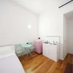 Rent 4 bedroom apartment in Milan