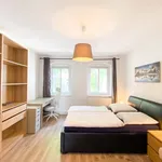 Rent 4 bedroom apartment of 83 m² in Berlin