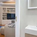 Rent 1 bedroom apartment of 60 m² in Lisbon