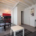 Rent 1 bedroom apartment of 370 m² in Paris