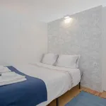 Rent 2 bedroom apartment of 110 m² in porto