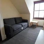 Rent 4 bedroom flat in Scotland