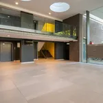 Huur 4 slaapkamer appartement van 94 m² in Voorhof-Hoogbouw