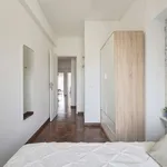 Rent a room in lisbon