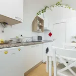 Rent 1 bedroom apartment of 62 m² in lisbon